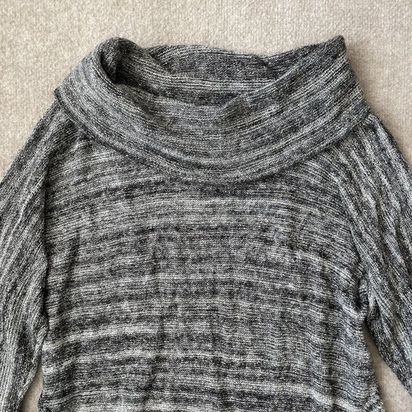 Thistle & Lavender Sweater Womens Small Grey Cowl Neck High Low Side Slits Tunic - Picture 2 of 9
